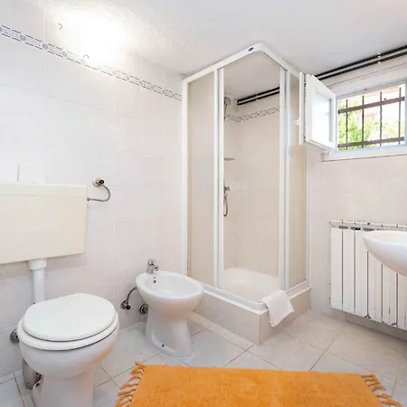 In Starigrad-paklenica 43595 Apartment