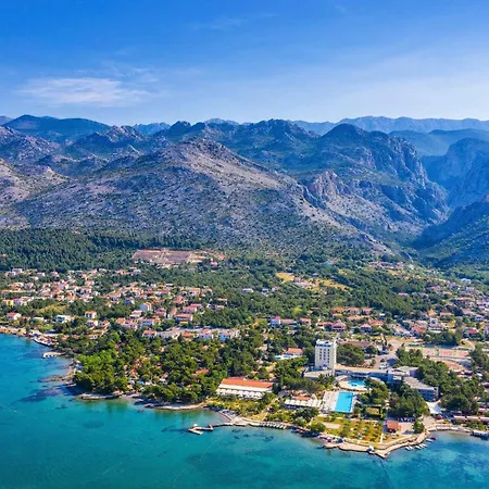 Apartment In Starigrad-paklenica 43595