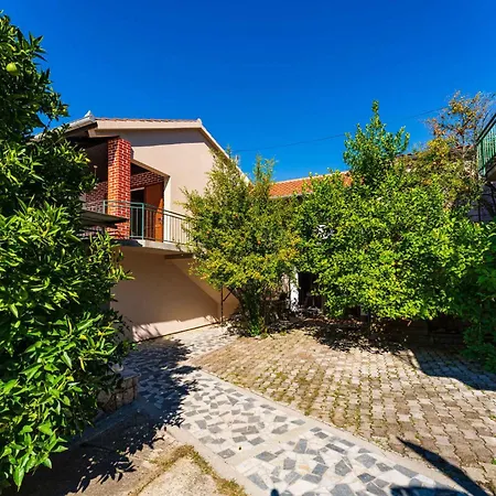 In Starigrad-paklenica 43595 Starigrad Paklenica