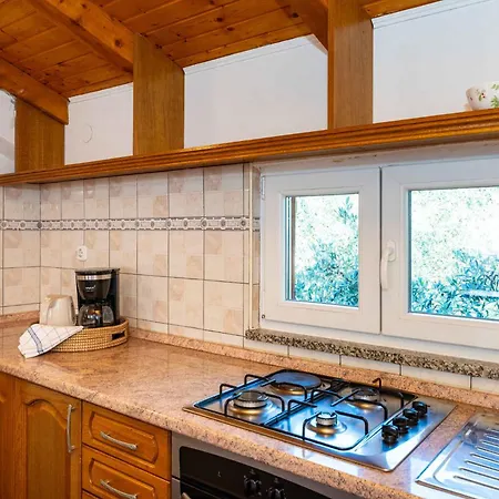In Starigrad-paklenica 43595 Apartment *